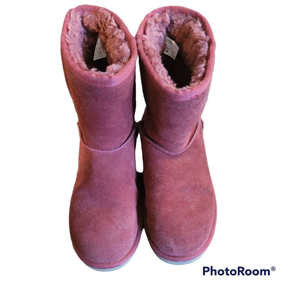 Koolaburra by Ugg boots in a desert rose color
